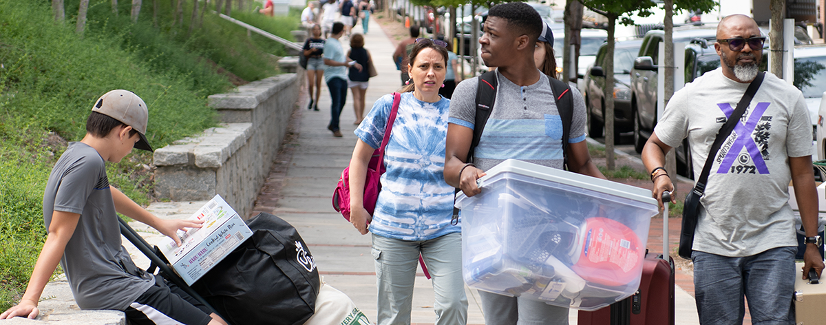 Image of students moving out of residence hall